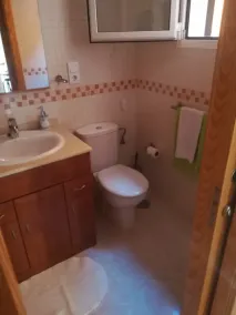 Casa a schiera con piscina comune e jacuzzi, situata a pochi metri dalla spiaggia. - Image 4