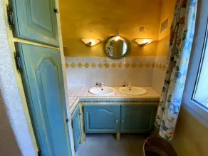 Charming farmhouse in a quiet location - Image 4
