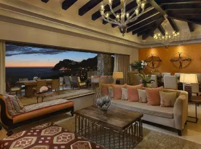 Enjoy infinity pools, a spa, 8 restaurants, a private beach and more! - Image 5