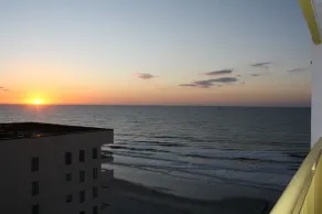 Enjoy Wonderful, Twelfth Floor Ocean/City Views Studio w/Kitchenette - Image 2