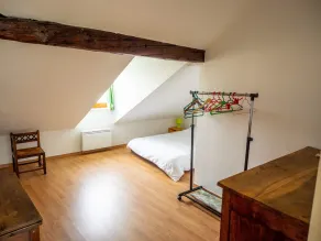 Apartamento en casa de pueblo - Image 4