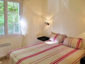 Dejlig lejlighed for 8 gæster med pool, WIFI, TV, terrasse og kæledyr tilladt - Image 4