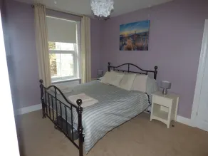 Precioso apartamento de 2 dormitorios, recientemente reformado con impresionantes vistas. - Image 2