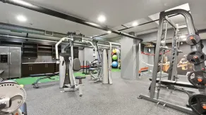 Landing | Incredible 2BD, Gym, Pool - Image 2