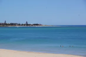 Cottage by the Sea Mandurah, Comfortable, Family, Doggy Friendly, Location plus. - Image 5