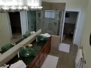 OCEANFRONT LUXURY nouvelle maison 2700 sq / ft 1 niveau PETFREE - Image 3