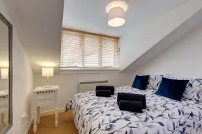 April Cottage - Image 5
