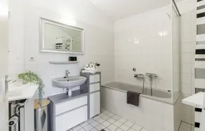 2 bedroom nice home in Lemmer - Image 2