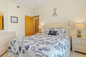 New Listing🌟Waterfront🌟Boat Slip, Dogs ✔️, Fishing, Shared Pool, Beaches🌊☀️🐬 - Image 5