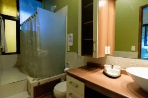 BEAUTIFUL HOUSE CLOSE TO NATURE AND THE CITY LIFE - CLOSE FROM RIOCENTRO - Image 3