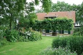 casa espaçosa, 4-6 pessoas, sauna, jardim de Inverno, jardim, banheiro de luxo - Image 3