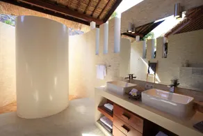 New 5-star villa near Lovina with breathtaking views of Bali Sea and sunset - Image 2