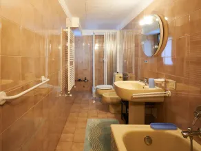 Cosy apartment for 7 people with WIFI, TV, terrace and pets allowed - Image 5