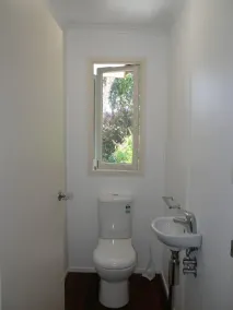 Renovated 4 bedroom cottage.  Walking distance to beaches, restaurants... - Image 5