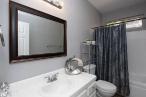 4bd / 2ba Haus mit Pool in Fresno / in der Nähe von Clovis - Image 4