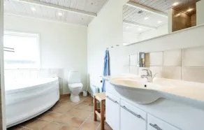 Three-Bedroom Holiday Home In Vinderup - Image 2