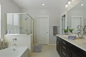 Stunning River Islands Home Near Lake & Boat House - Image 4