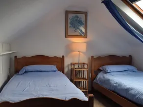 3 bedroom accommodation in Shorwell - Image 2