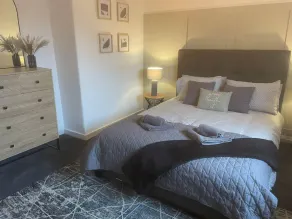 Modern 3 bedroom fully equipt apartment in Hamilton - Image 5