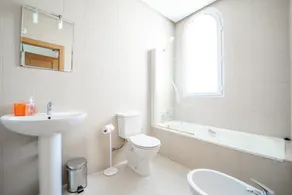 Spacious Villa - DN32LT - Image 4