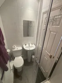 Holiday Home Maisonette with parking -5 mins walk to the beach! - Image 5