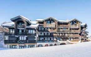 Wifi, 50m from ski slopes, view mountain/ski slopes, swimming pool, balcony, parking, tv, ski locker - Image 5