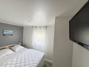 Geräumiges Cottage: 3 Schlafzimmer, Jacuzzi, Parkplatz, Pool, in Strandnähe - Image 5