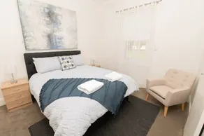 Anson Cottage - 1900s CBD Home, Private & Practical - Image 4