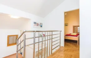 Three-Bedroom Holiday Home In Krusevo - Image 4