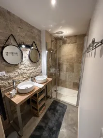 Gîtes le Founil des Moines »Le Chai »espace Piscine et spa Naturiste - Image 2