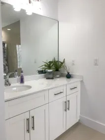 New Miami Townhouse on Lake for Families FU 3 Bed, 2 Bathroom, 5 Persons. - Image 2