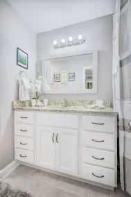 Entire renovated condo in gated community for you - Image 5