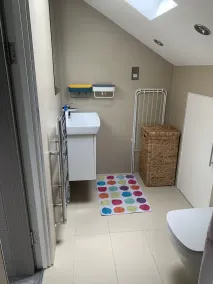 Spacious and bright modern styling 3 bed flat - Image 3