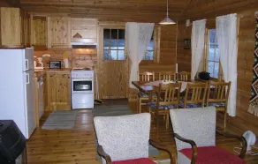 3 Bedroom Cozy Home In Skei I Jølster - Image 5