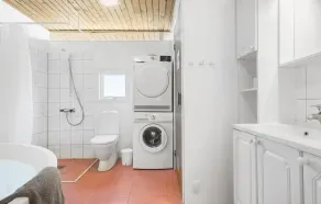 Smukt hus med 4 soveværelser i Hemmet - Image 3