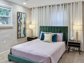 Magnolia House: Style and Comfort, Central, Eltc Fireplace, AirFryer, Full Fence - Image 3
