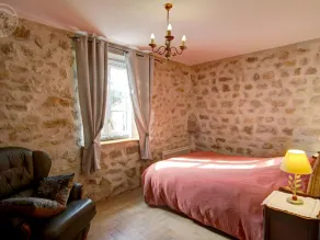 Steinhaus in Périgneux, 6 Pers, Haustiere erlaubt - Image 4