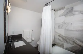 Amazing Views with Heated Pool and Jacuzzi Near Beach - Image 2