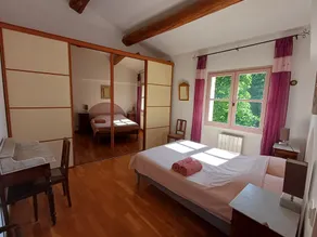 La Boissetane, maison provençale avec piscine et jardin, au pied du Luberon - Image 2