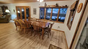 Pocket Lake Large Family Home - Image 4