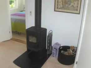 Wooden holiday home at 1100 m2 forest land for 2 persons - Image 4