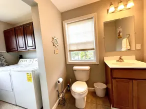 In-town Bar Harbor cottage close to Acadia National Park entrance w/ home office - Image 4