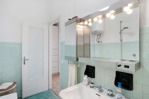 Holiday Apartment 'Margherita' with Sea View, Balcony & Wi-Fi - Image 4