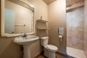 Cozy lakefront cottage overlooking the lake. Max 6 persons - Image 3