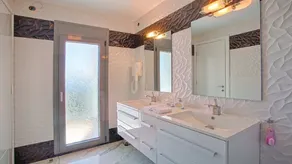 Villa with private pool and breathtaking views of the sea and Mount Athos - Image 3