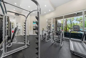Modern 2BR2BA Pool Gym Near Airport #9 - Image 2