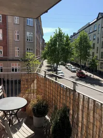 Hyggelig Lejlighed med 2 Altaner tæt på Metro og Indkøbsfaciliteter - Image 5