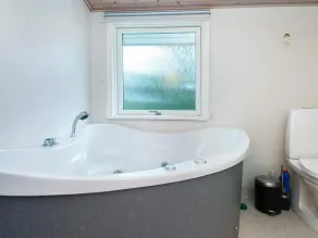 6 person holiday home in Juelsminde-By Traum - Image 4