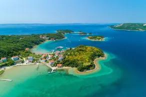 Gorgeous Apartment In Supetarska Draga With Sauna - Image 4