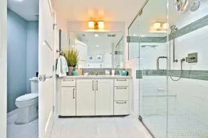 Stunning Oceanfront Getaway at Windansea Beach - Image 3